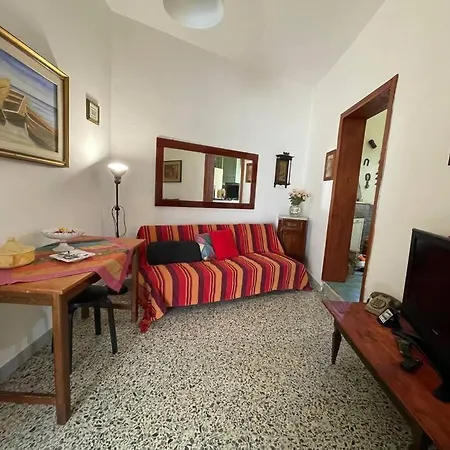 Domus Vacanze Al Mare Апартаменты Sedini